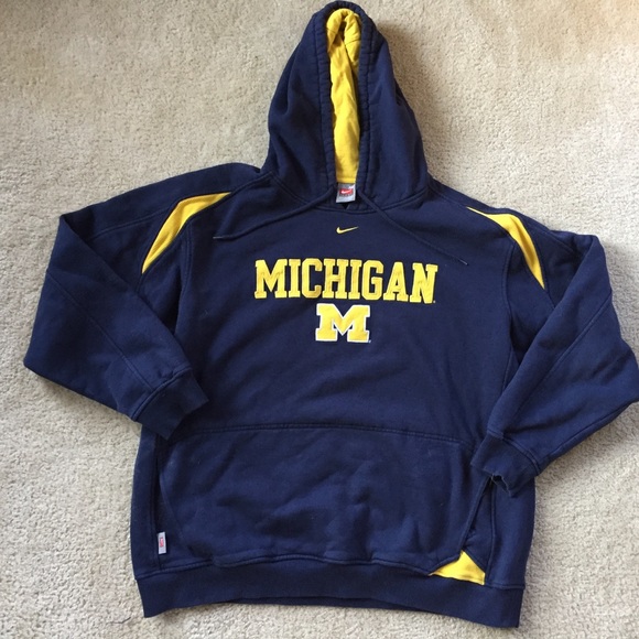 michigan hoodie nike